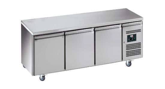 Image de Table réfrigérée 3 portes dessus inox sans dosseret - prof. 600